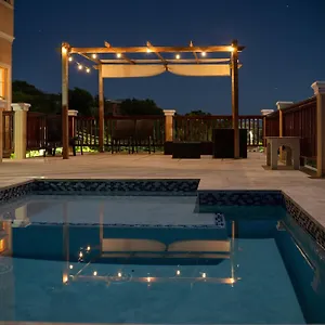  Apartment Belle Breeze Haven