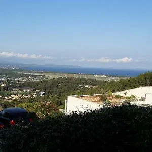 https://appartement-hyeres.fr-provencehotel.com